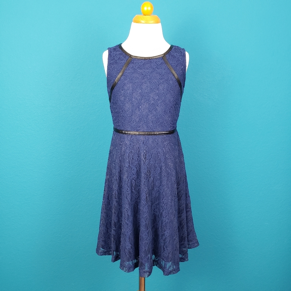 🆕️🎈😊 LAVENDER by US Angels Lace Faux Leather Dress // (CHILD) // (NWT)